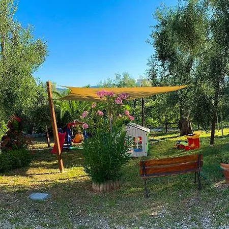 Bed & Breakfast Valle Degli Ulivi B&b-camera King Superior Con Vasca Idromassaggio Vieste